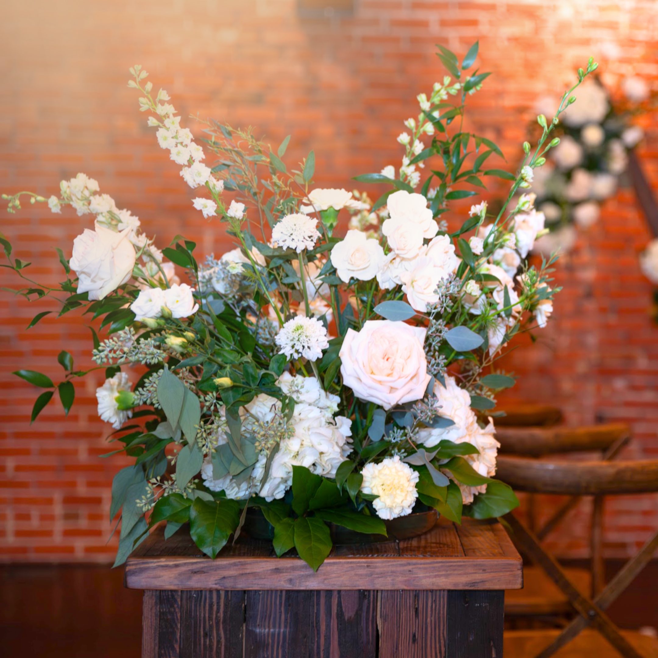 Aisle Marker | CC's Flowers, image size:2160x2160